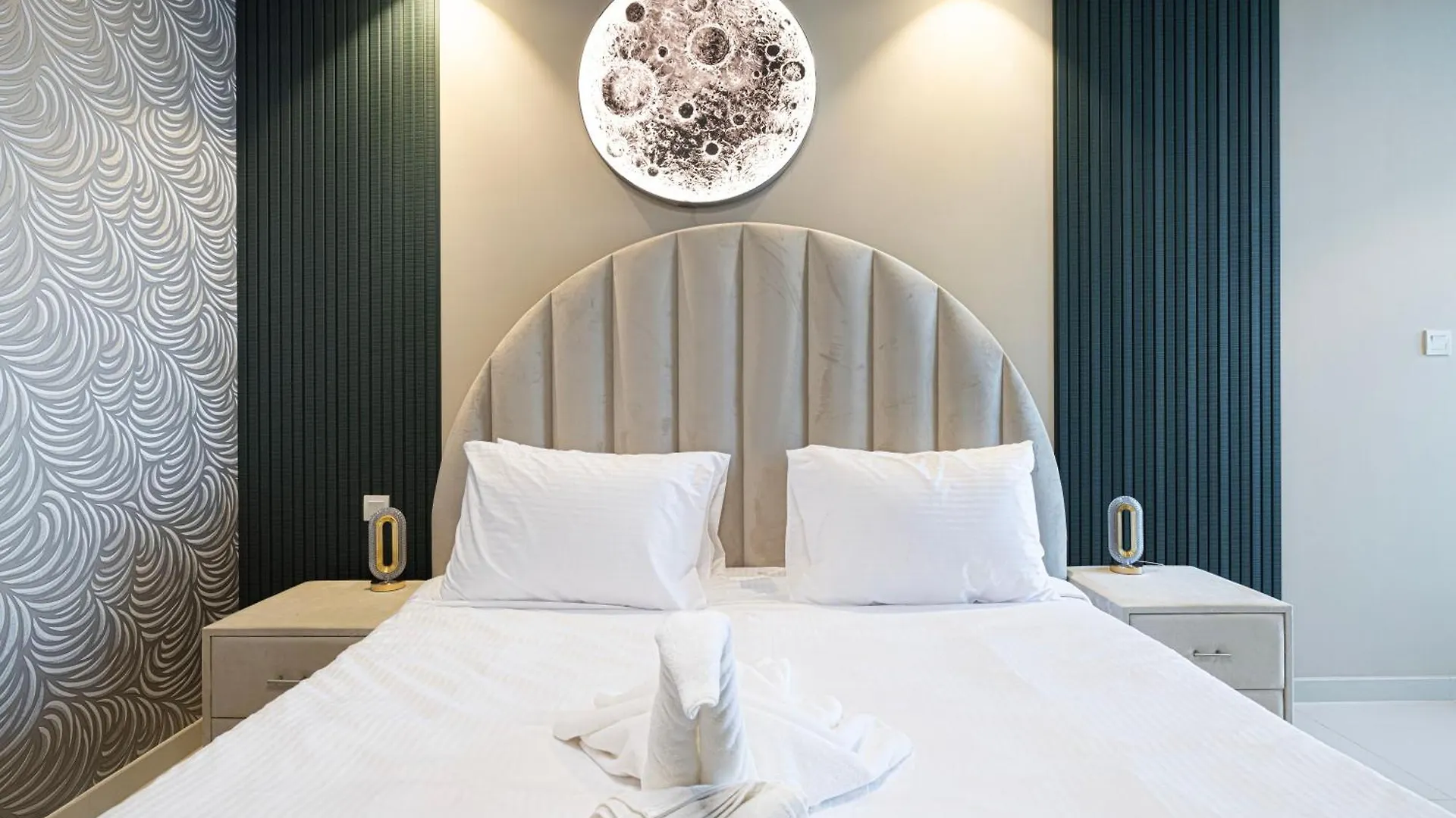 Cloud Nine Dubai Panorama & Rooftop Infinity Pool, 3Br Apartment In Paramount Hotel Midtown