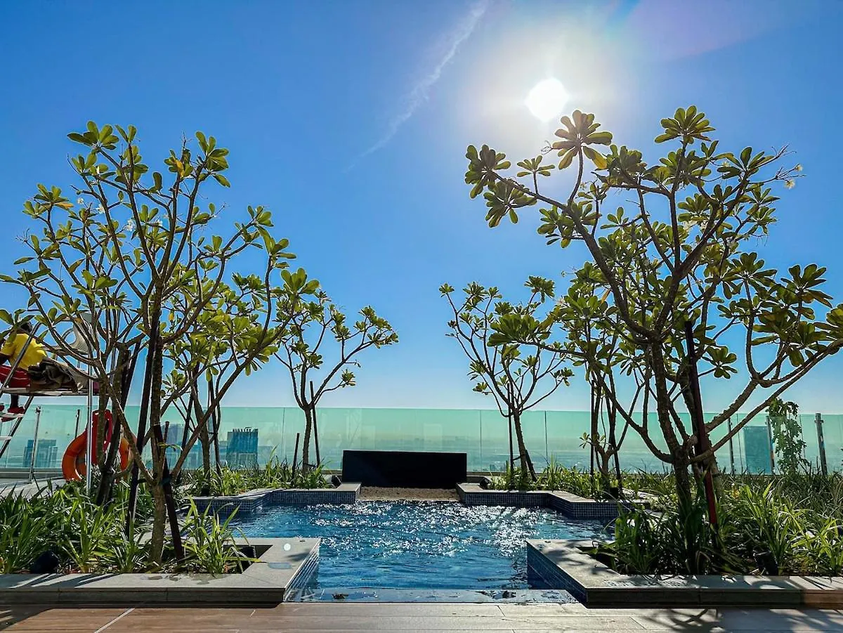 Cloud Nine Dubai Panorama & Rooftop Infinity Pool, 3Br Apartment In Paramount Hotel Midtown 0*,  Zjednoczone Emiraty Arabskie