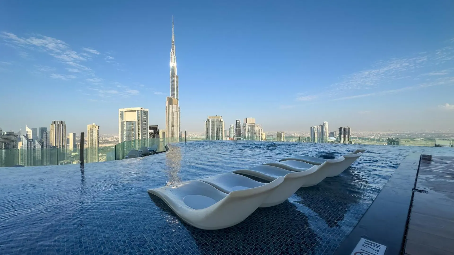 Cloud Nine Dubai Panorama & Rooftop Infinity Pool, 3Br Apartment In Paramount Hotel Midtown