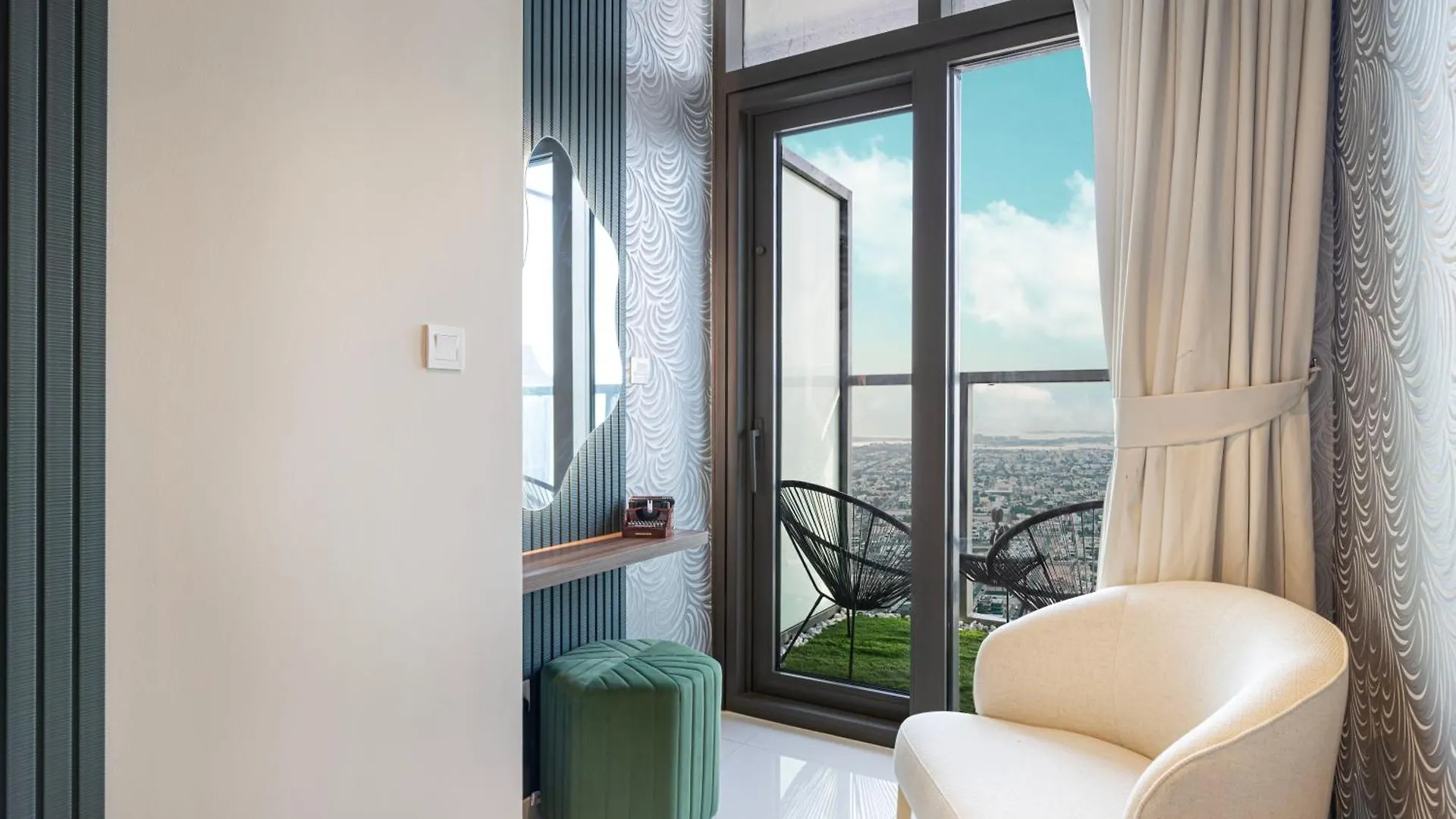 Cloud Nine Dubai Panorama & Rooftop Infinity Pool, 3Br Apartment In Paramount Hotel Midtown 0*,  Emiratos Árabes Unidos